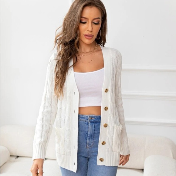 Knit cardigans - Picture 2 of 4